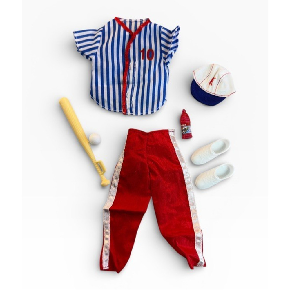1998 Mattel Barbie Ken Sporting Life Fashions Clothing Baseball 68694